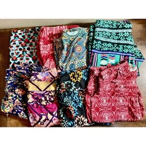 Eight Pack Bundle Of women's lularoe leggings tall and curvy Multicolor
